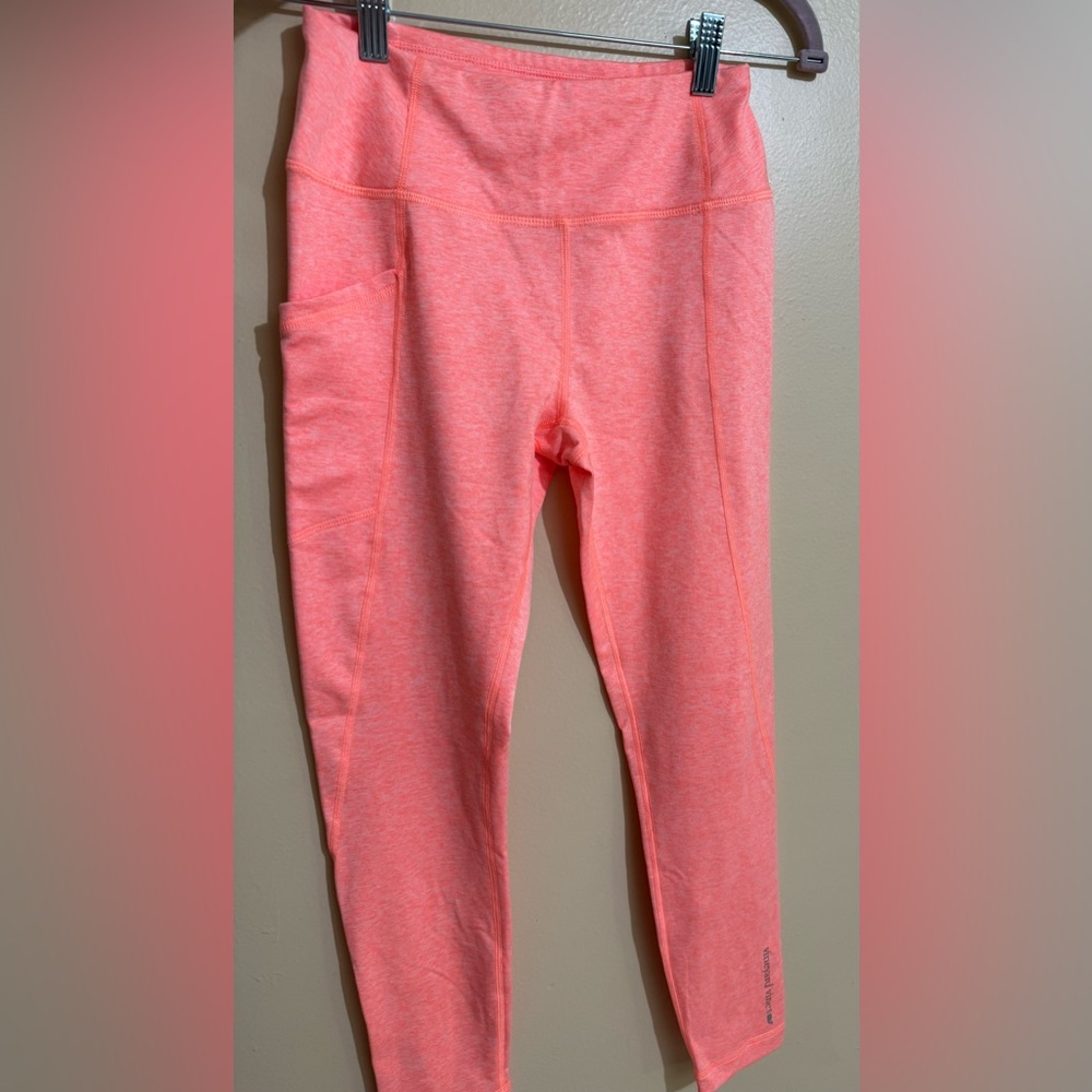 Vineyard Vines neon orange athletic leggings